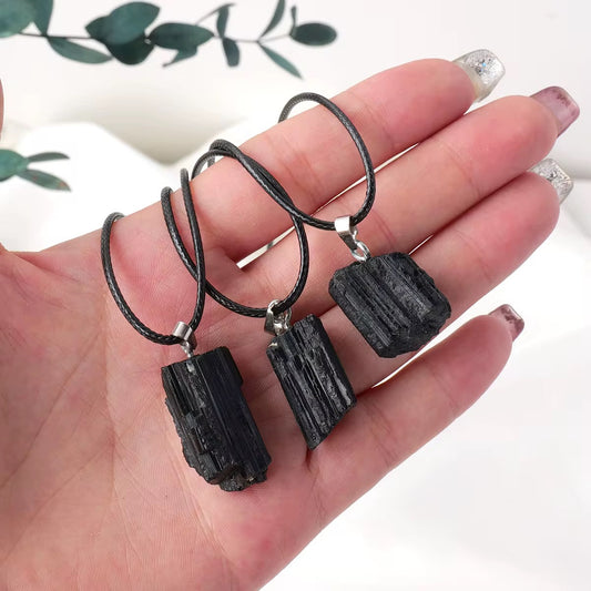 PENDENTIF TOURMALINE NOIRE brute